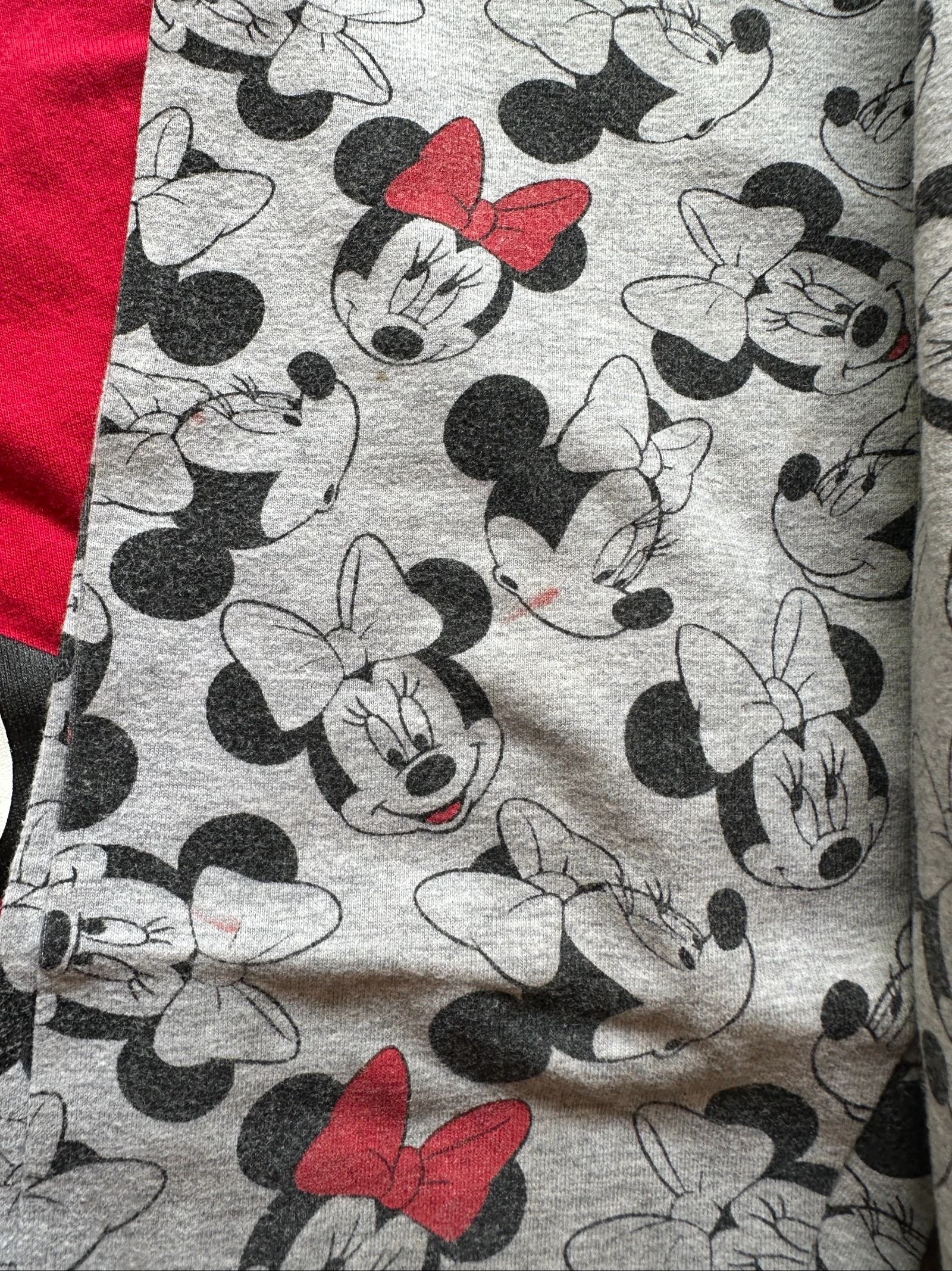 Conjunto Minnie Disney para meninas – blusa vermelha e legging cinza – 6 anos – photo 3